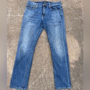 Lucky Brand 221 Straight Jeans